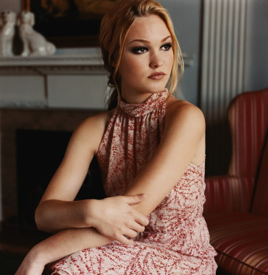 Julia Stiles pic #215373