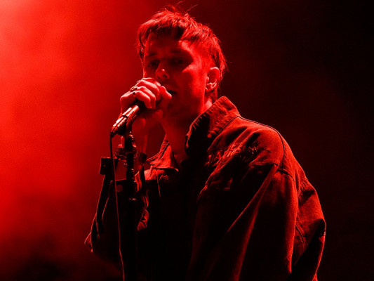 photo 17 in Julian Casablancas         gallery [id1287636] 2021-12-16 00:00:00