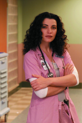 Julianna Margulies pic #443925