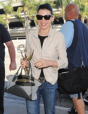 Julianna Margulies pic #725597