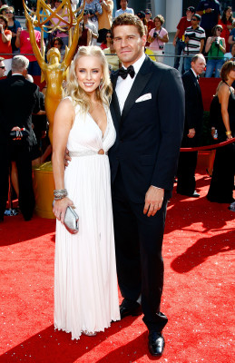 Julie Benz pic #239665