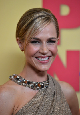 Julie Benz pic #499643