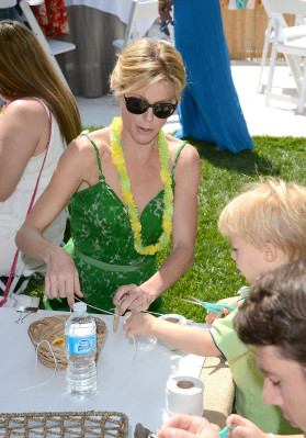 photo 14 in Julie Bowen gallery [id486650] 2012-05-11 00:00:00