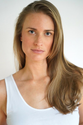 Julie Henderson pic #1372074
