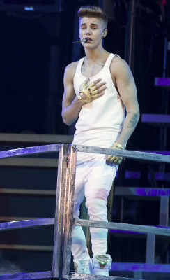 photo 27 in Justin Bieber gallery [id592939] 2013-04-08 00:00:00