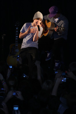 Justin Bieber pic #257231