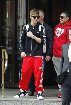 photo 5 in Justin Bieber gallery [id488795] 2012-05-15 00:00:00