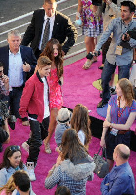 photo 15 in Justin Bieber gallery [id506035] 2012-07-03 00:00:00