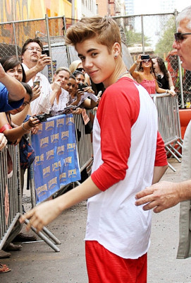 photo 28 in Justin Bieber gallery [id502667] 2012-06-25 00:00:00