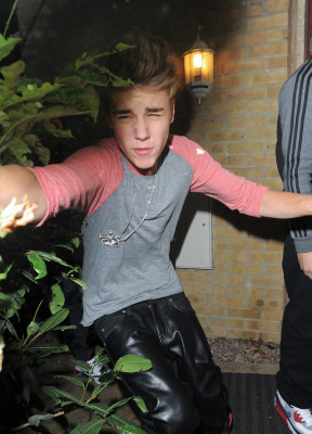 photo 11 in Justin Bieber gallery [id534383] 2012-09-21 00:00:00