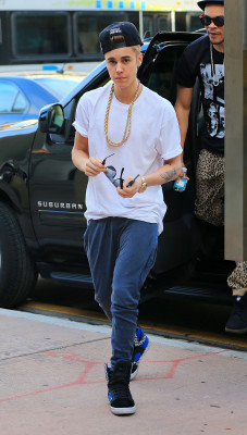 photo 6 in Justin Bieber gallery [id565676] 2013-01-18 00:00:00