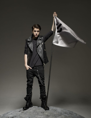 photo 3 in Justin gallery [id642683] 2013-10-29 00:00:00