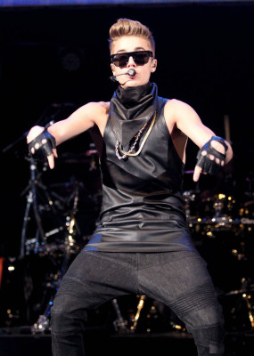 photo 14 in Justin Bieber gallery [id561871] 2012-12-20 00:00:00