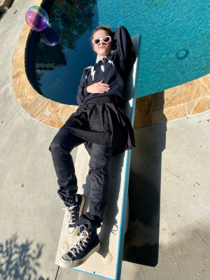 photo 19 in Kaitlyn Dever gallery [id1233595] 2020-09-21 00:00:00
