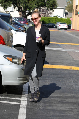 Kaley Cuoco pic #633653