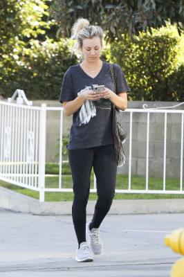 Kaley Cuoco pic #1006575