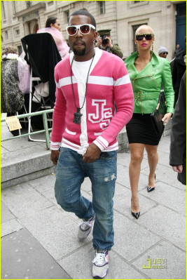 photo 23 in Kanye West gallery [id137896] 2009-03-10 00:00:00