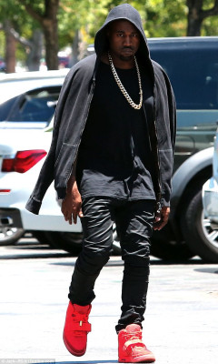 photo 15 in Kanye West gallery [id618612] 2013-07-15 00:00:00