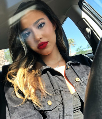 Kara Royster pic #1163678
