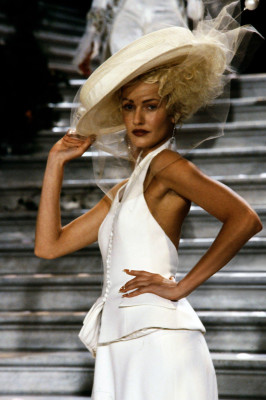photo 5 in Karen Mulder gallery [id1359556] 2024-10-30 00:00:00