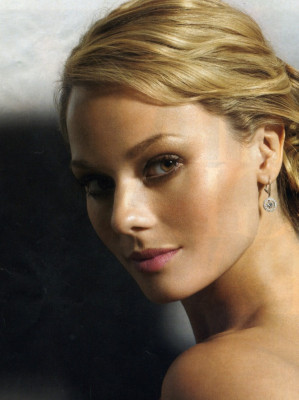 Kate Levering pic #511569
