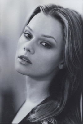 Kate Levering pic #511568