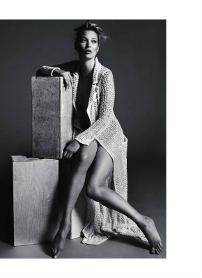 photo 4 in Kate Moss gallery [id372285] 2011-04-25 00:00:00