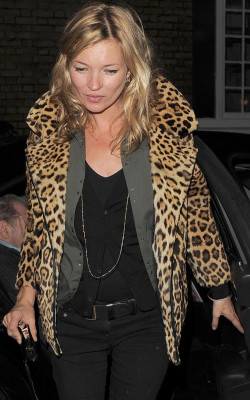 photo 15 in Kate Moss gallery [id672306] 2014-02-24 00:00:00