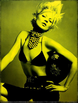 photo 7 in Kate Moss gallery [id1040] -0001-11-30 00:00:00