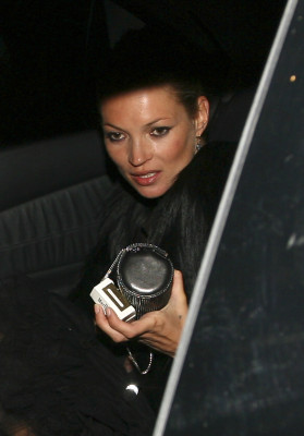 photo 8 in Kate Moss gallery [id78034] -0001-11-30 00:00:00