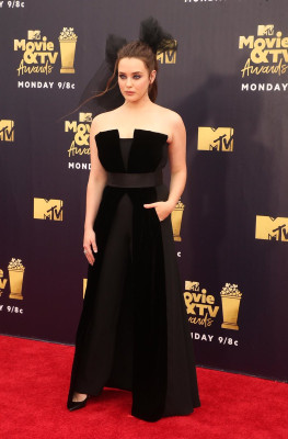 photo 13 in Katherine Langford gallery [id1044947] 2018-06-17 00:00:00