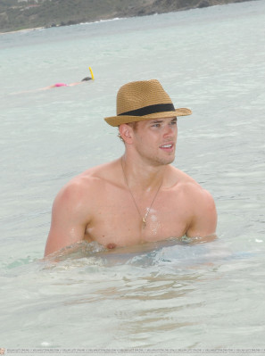 Kellan Lutz pic #284741