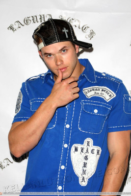 Kellan Lutz pic #137987
