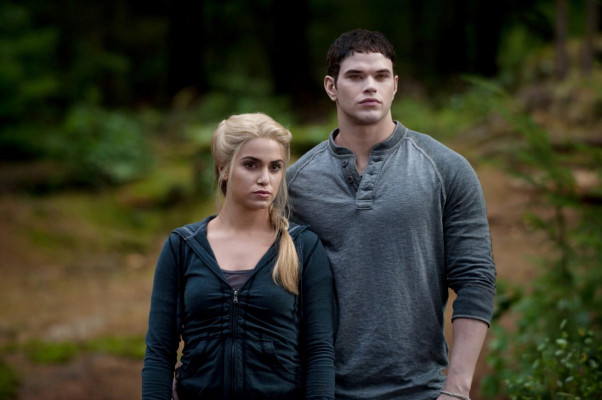 Kellan Lutz pic #275466