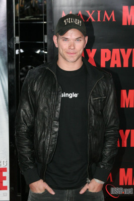 photo 8 in Kellan Lutz gallery [id137992] 2009-03-10 00:00:00
