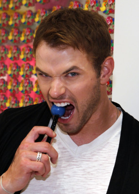 Kellan Lutz pic #490870
