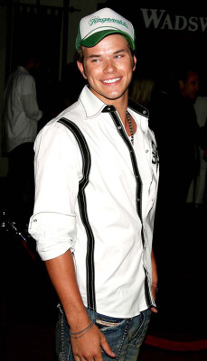 Kellan Lutz pic #276341