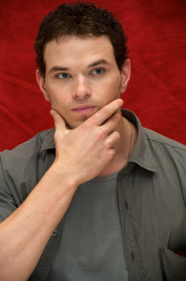 Kellan Lutz pic #539063