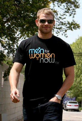 Kellan Lutz pic #252012