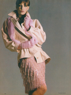 Kelly LeBrock pic #1333413