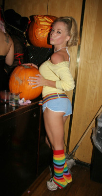 photo 3 in Kendra Wilkinson gallery [id114795] 2008-11-05 00:00:00