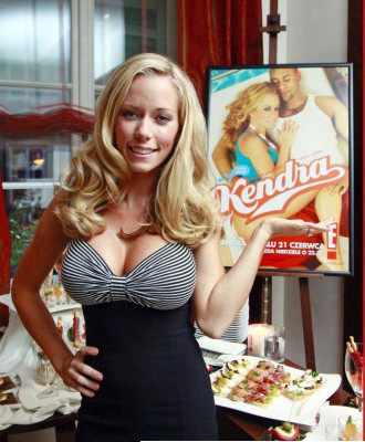 Kendra Wilkinson pic #194066