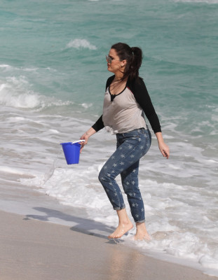 Khloe Kardashian pic #559959