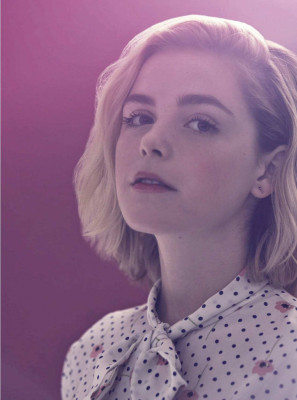 photo 10 in Kiernan Shipka gallery [id1080893] 2018-11-12 00:00:00