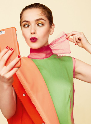 photo 23 in Kiernan Shipka gallery [id1066091] 2018-09-13 00:00:00