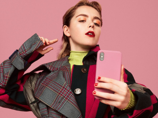 photo 17 in Kiernan Shipka gallery [id1066097] 2018-09-13 00:00:00