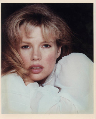 Kim Basinger pic #368847