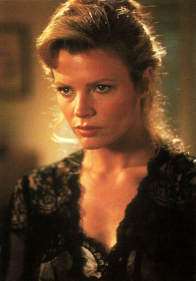 Kim Basinger pic #1314681