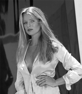 Kim Basinger pic #1314679
