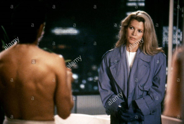 Kim Basinger pic #1062288